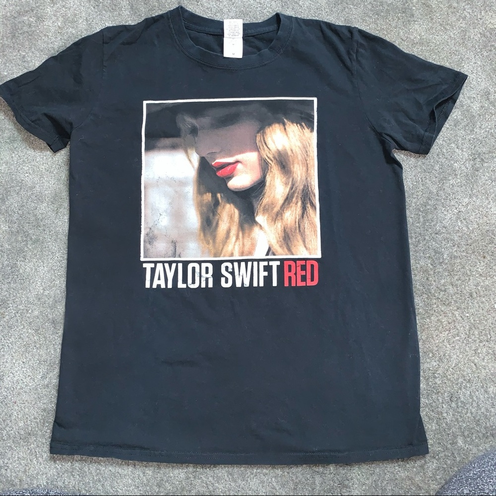Taylor Swift Red Tour T-shirt